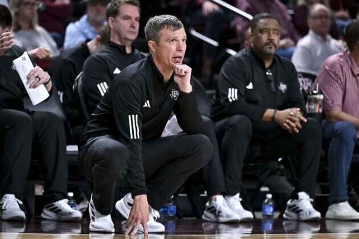 Texas A&M emerges with win over Oklahoma as offenses struggle