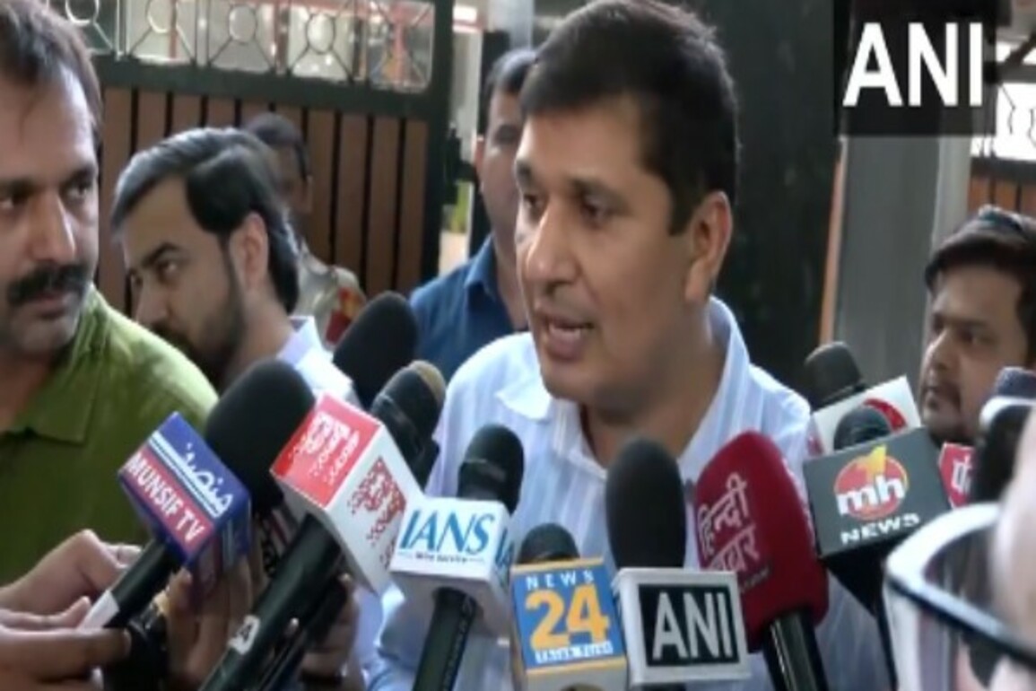 "BJP's Delhi Govt handing out 'prasads' of misery to every section of society": AAP's Saurabh Bharadwaj