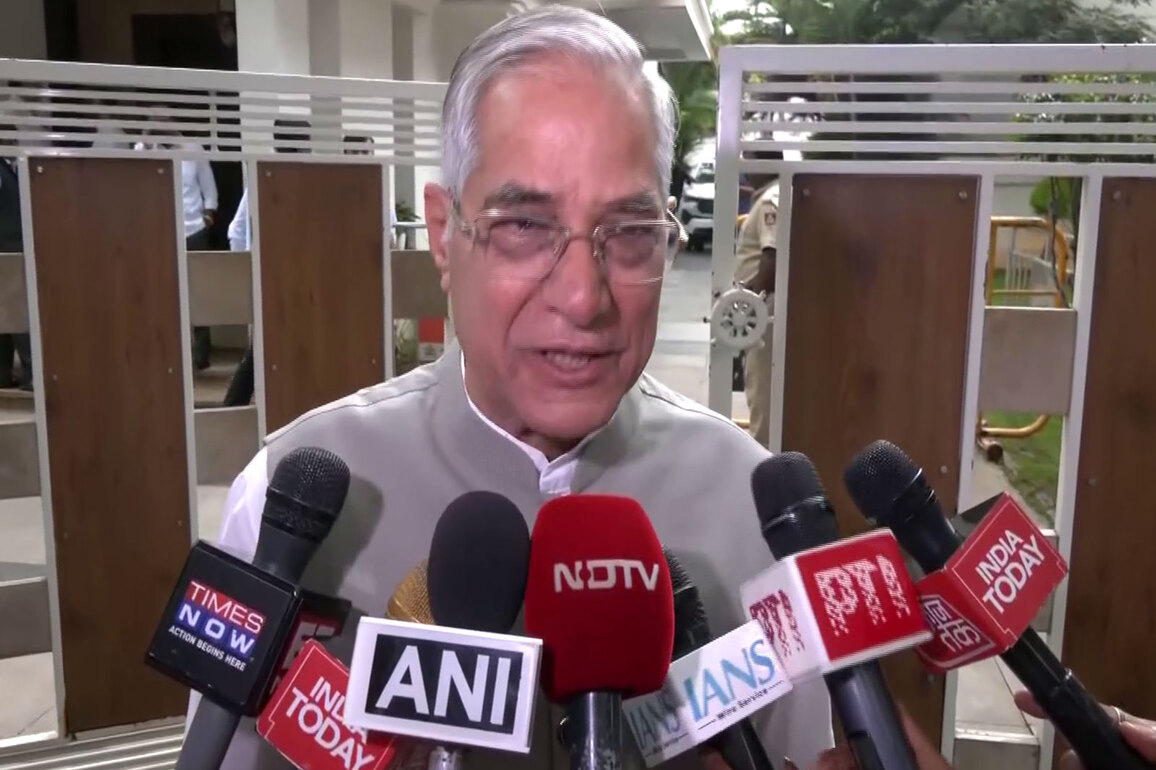 "Rahul Gandhi was claiming Indian economy was dead, now claiming credit": RS MP Siroya slams Congress leader over Foxconn expansion
