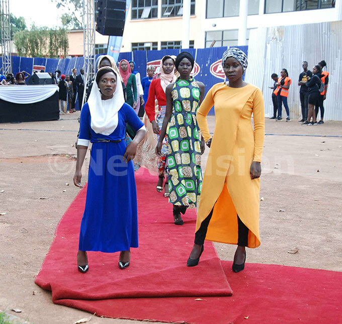  tudents showcasing fashion skills depending on their courses his was during  ospitality ay of akerere niversity   usiness chool hoto by amadhan bbey 