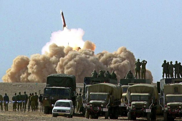 Israel and US aim to send message with record military drill