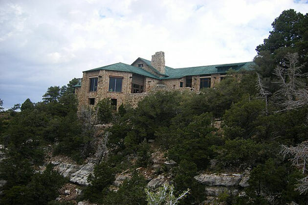 Grand Canyon Lodge, 70 other structures lost in North Rim fire