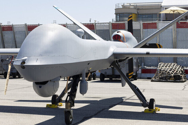US servicemen injured in Iranian strike on Kuwaiti base  Bloomberg