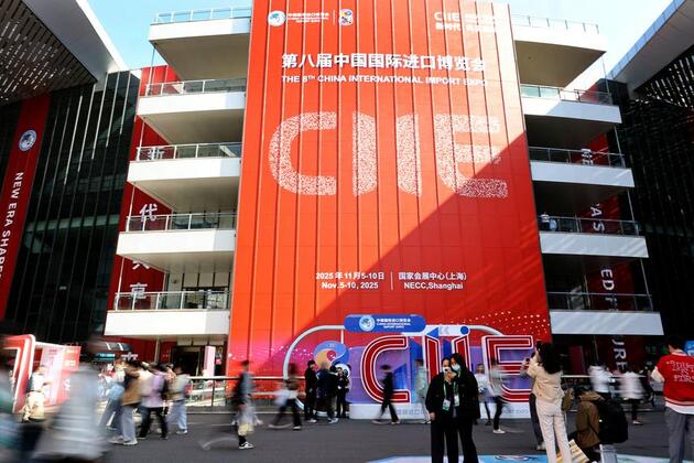 Losing weight, gaining insights at China import expo