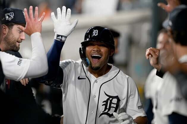 Modest offense aside, Tigers vie for series sweep of Royals