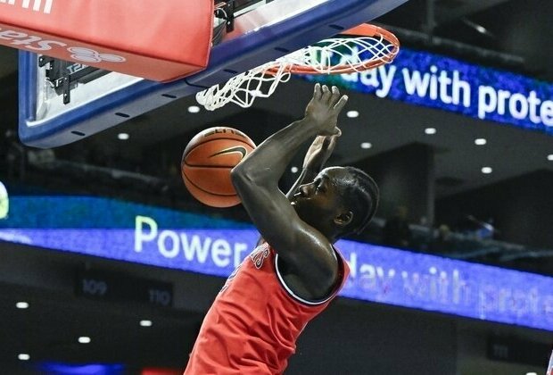 Sadiku Ibine Ayo comes through as No. 10 St. John's tops DePaul