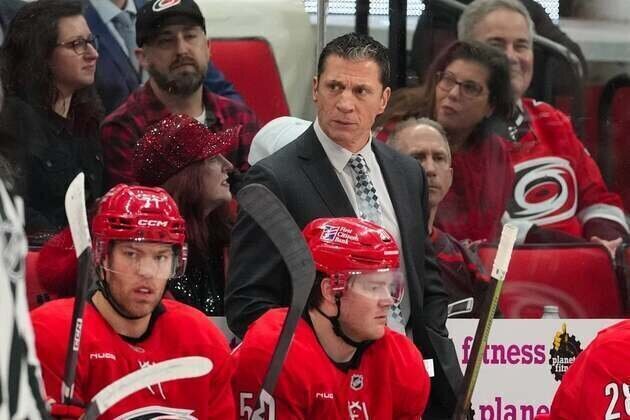 Hurricanes do not dress six top players against Flyers