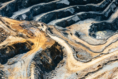 Why did Royal London Asset Management abstain from re-electing Glencore's Board Chair?
