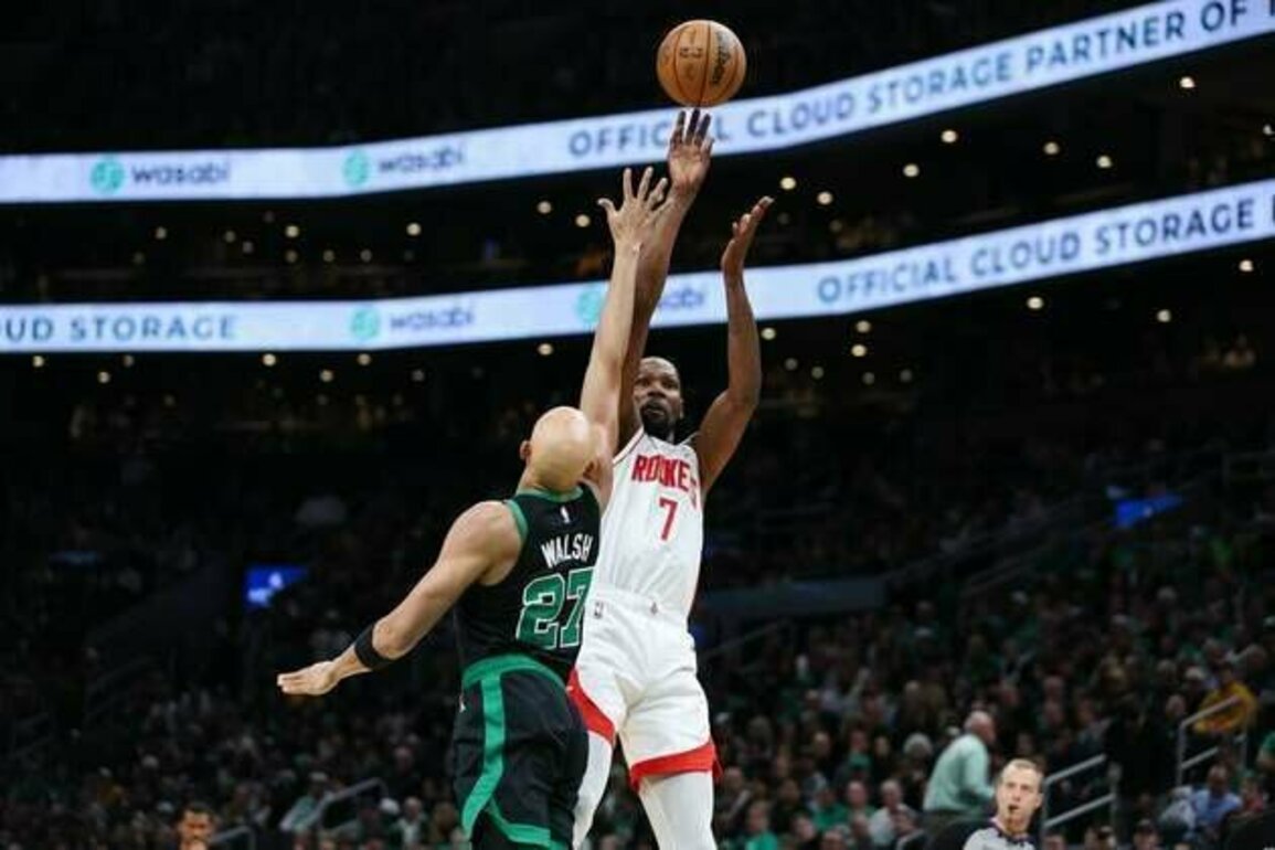 Hot-shooting Rockets take aim at banged-up Mavericks