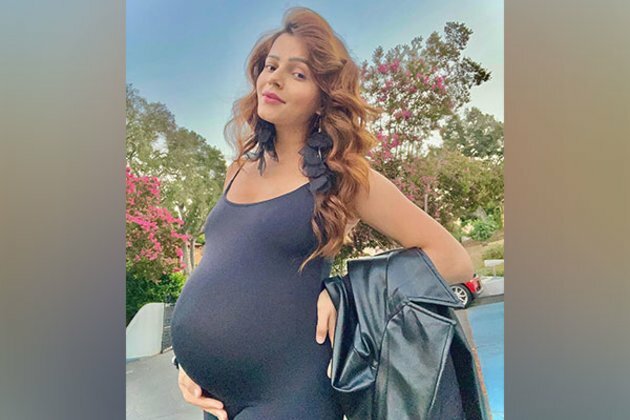 Mom-to-be Rubina Dilaik flaunts her fully grown baby bump in black bodysuit