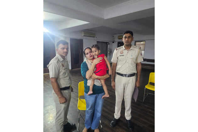 Delhi: Missing child traced within 30 minutes by Parliament Street police station