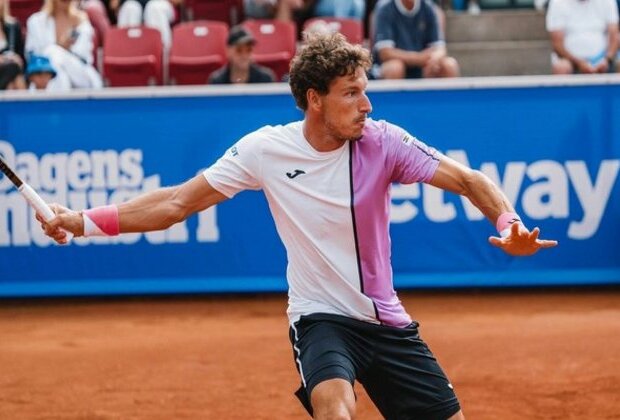 Pablo Carreno Busta holds off Stan Wawrinka in Bastad opener