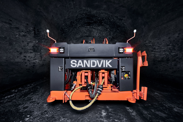 The Sandvik DD422iE development drill