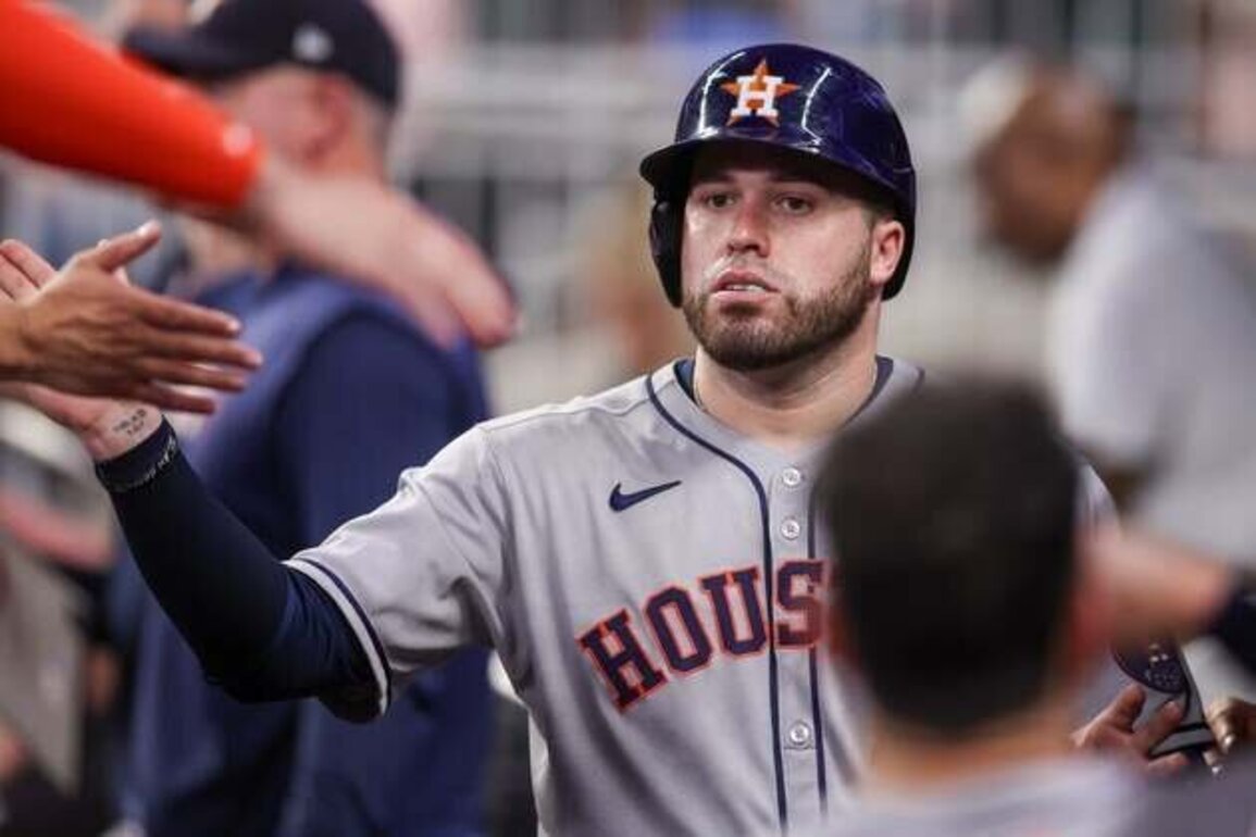 Reports: Twins sign C Victor Caratini to 2-year, $14M deal