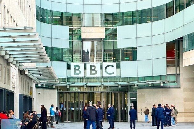 BBC apologizes for failing to specify Jewishness of Nazi victims
