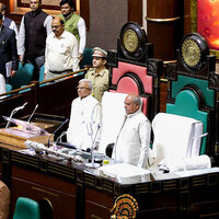 Madhya Pradesh: Congress protests Governor's address during Budget Session