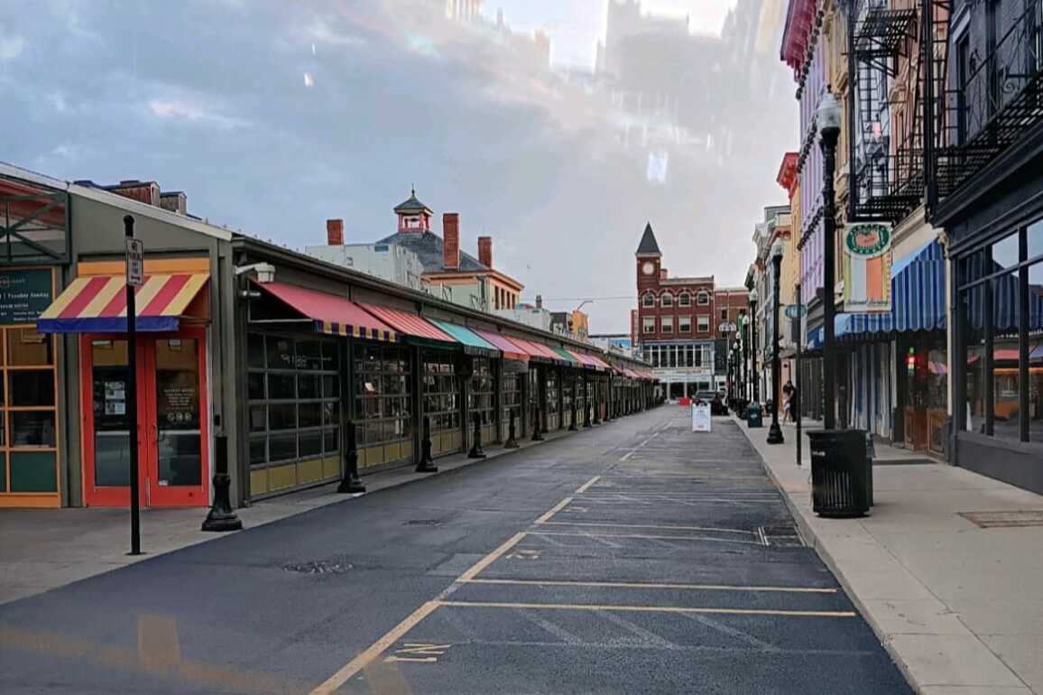 Walking in Finley Market, Ohio, USA - Photo of the Day - Havana Times