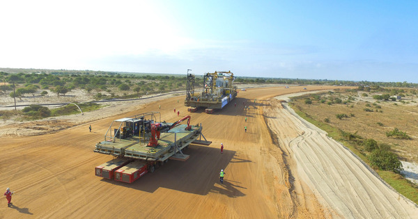 Kenmare output falls on new plant teething troubles