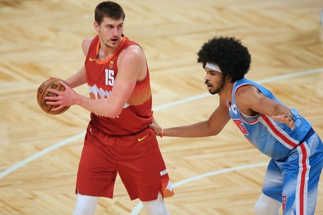 Nuggets look for home cooking vs. Warriors