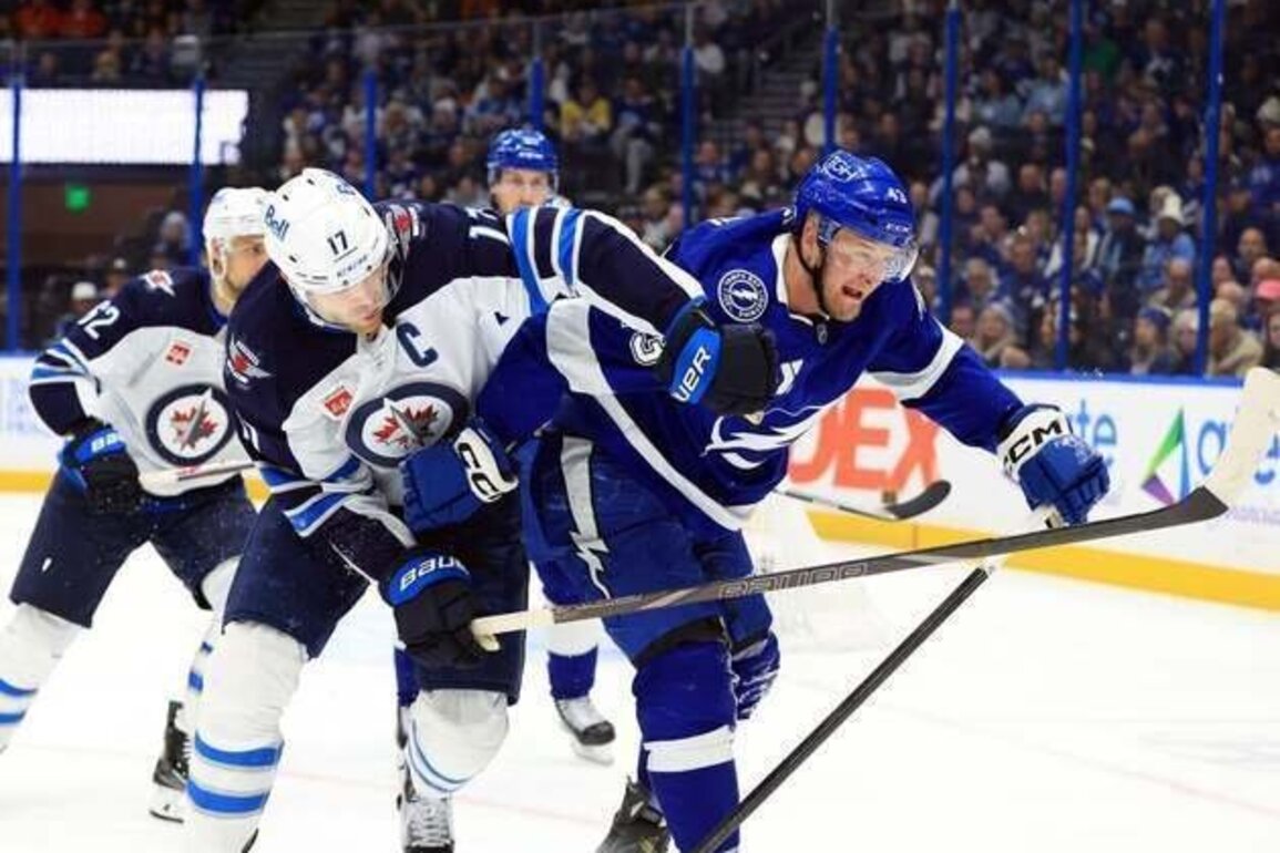 Lightning handle Jets, push home winning streak to 7