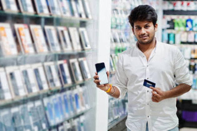 India orders smartphone makers to install cybersecurity app