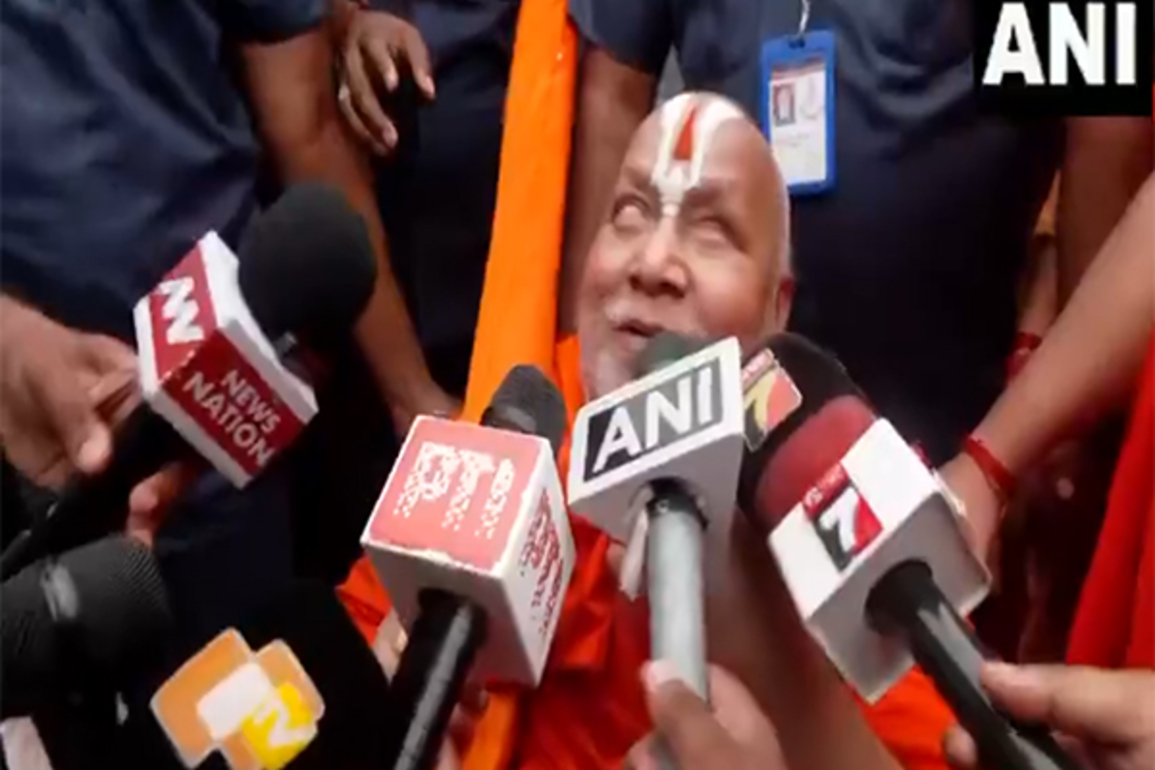 I felt really good after his darshan: Jagadguru Rambhadracharya attends Lord Jagannath Rath Yatra