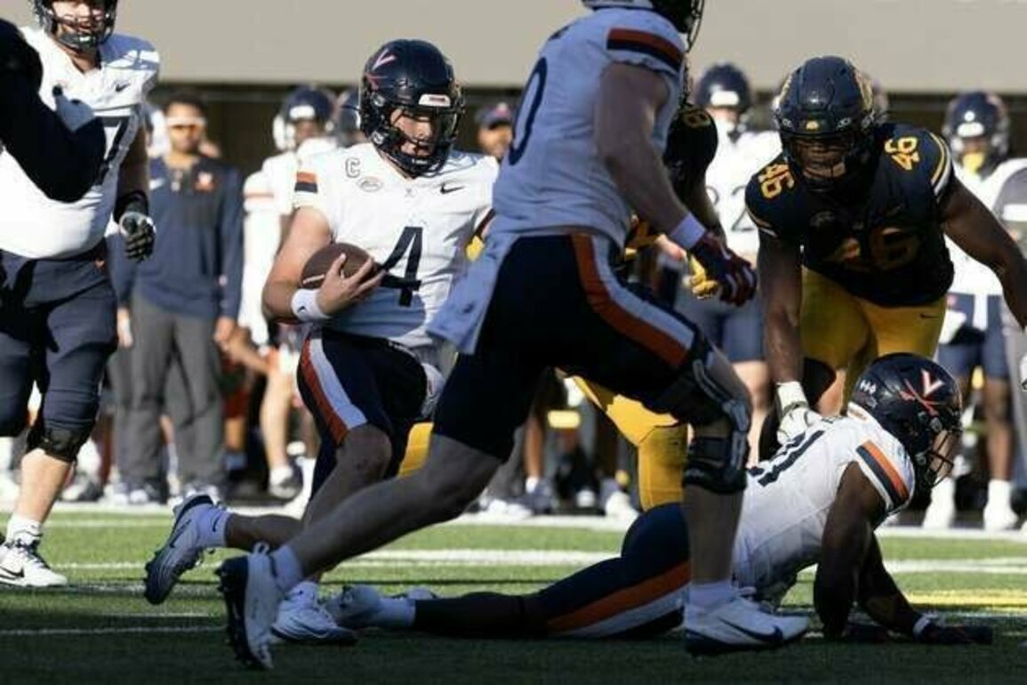 No. 14 Virginia vies to avoid 'distraction,' prepares for Wake Forest