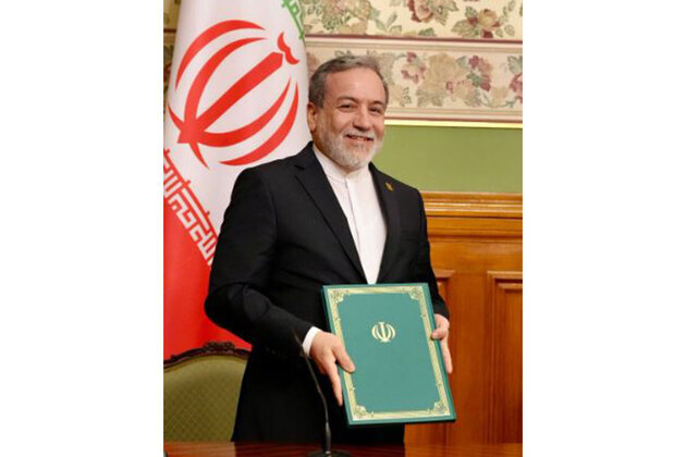 "We are ready to form an investigative committee," says Iranian FM Araghchi