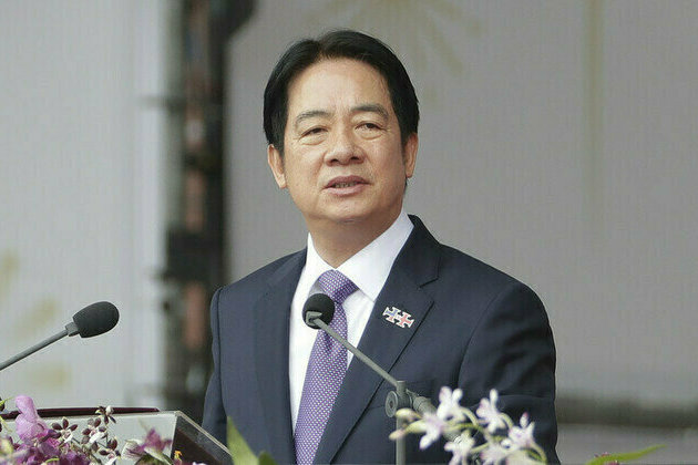 Taiwans president prostituting himself  Beijing