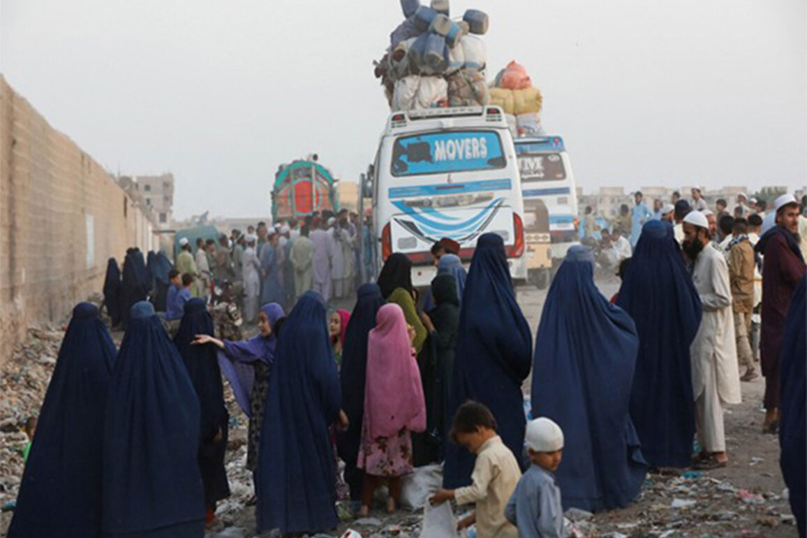Over 1.1 million Afghans forced back from Iran in three months: Herat officials