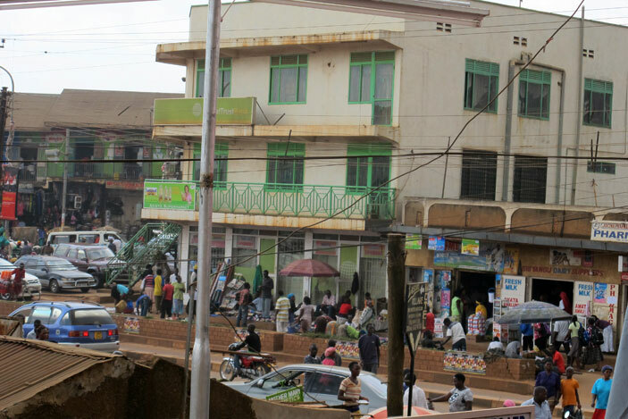 ne of the shopping malls at ateete