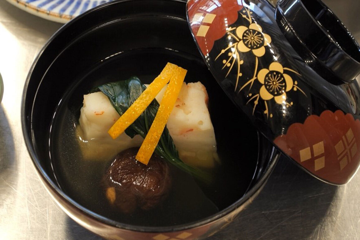 Kyoto hosts cooking test to certify foreign Japanese cuisine chefs