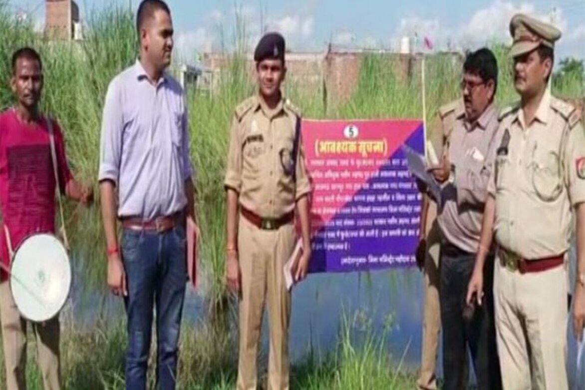 Big blow to land mafia in UP, property worth more than Rs 1 billion confiscated