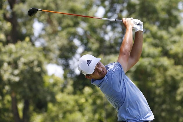 Schauffele nabs lead atop crowded leaderboard at Colonial