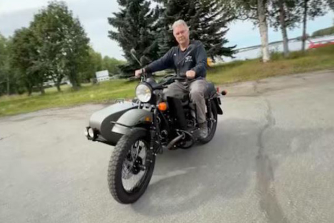 After Lavrov's Soviet sweatshirt, Putin gifts Soviet ear-bike to Alaska man after his meet with Trump