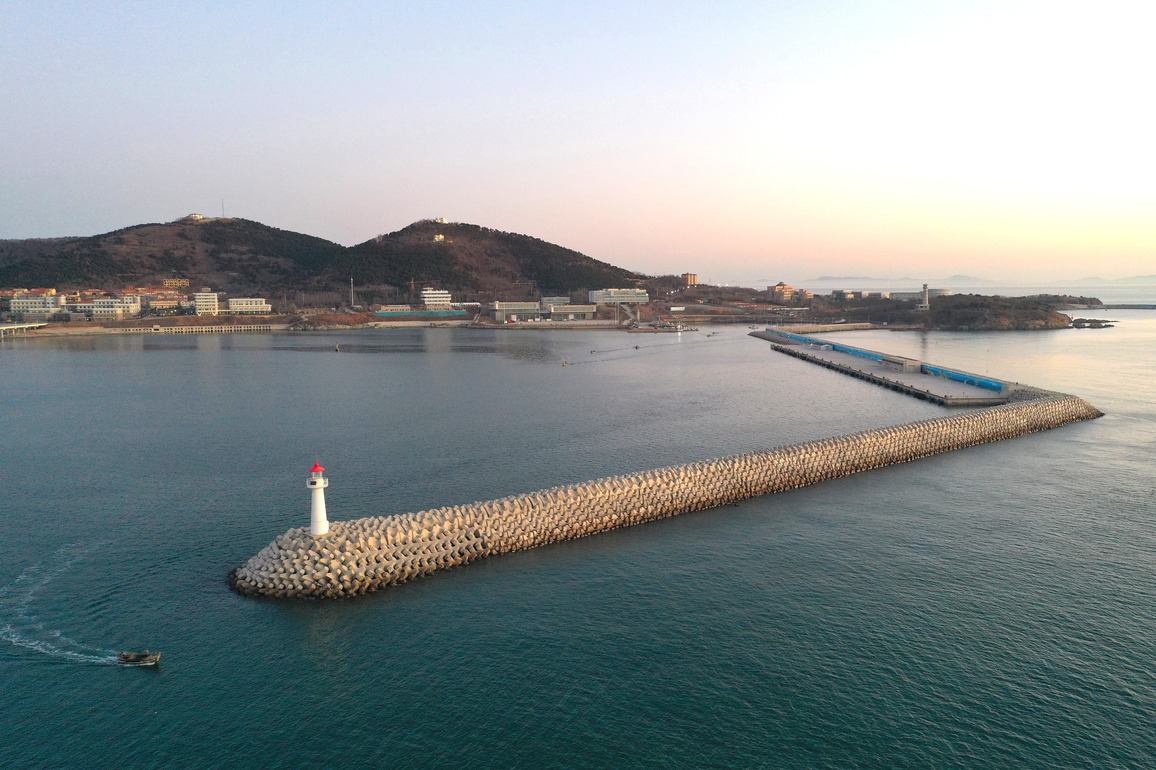 #CHINA-SHANDONG-QINGDAO-OCEAN DRILLING VESSEL-NORTHERN HOME PORT (CN)