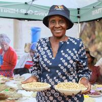 (Hello Africa) Farmers embrace indigenous seeds to strengthen food security in Zimbabwe