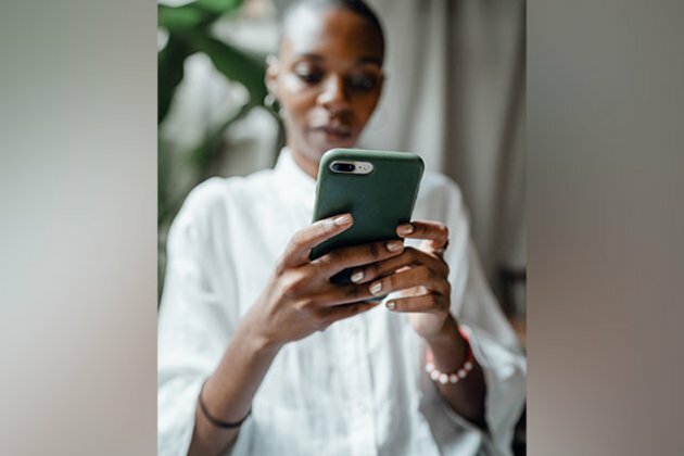 Social media 'trust'/'distrust' buttons may reduce spread of misinformation: Study