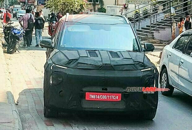 2025 Kia Carens Facelift Spied With Panoramic Sunroof  New Spy Shots