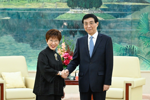 CHINA-BEIJING-WANG HUNING-TAIWAN GUESTS-MEETING (CN)