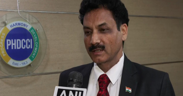 US-led "Most Disruptive" Hormuz blockade could jolt global economy, India to face inflation risks: PHDCCI