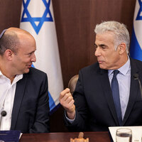 Naftali Bennet, Yair Lapid to announce united run for 2026 elections: Report