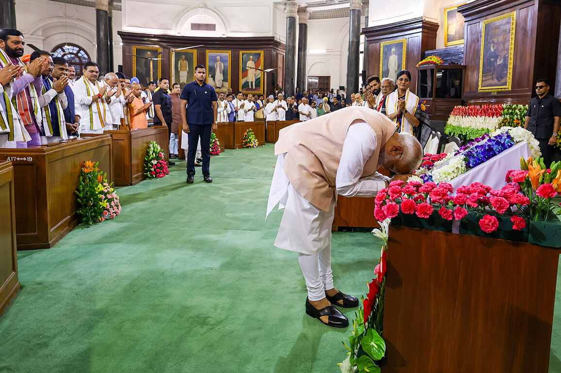 PM Modi urges citizens to prioritise constitutional duties on Samvidhan Diwas