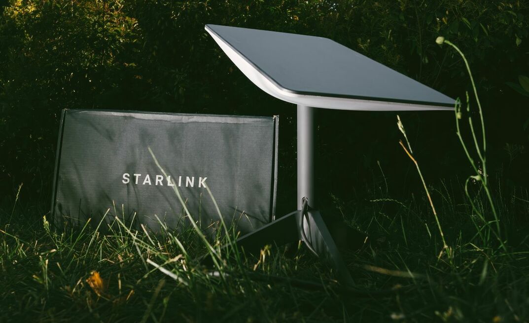 Starlink has been issued a warning after failing to report customer complaints within required timeframes.