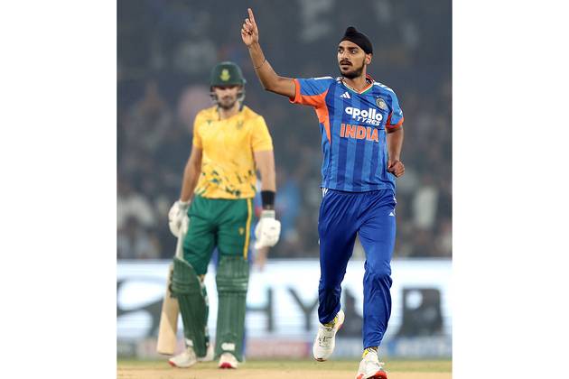 "I'll try to minimise his screen time from now": Arshdeep Singh shares a friendly banter with bowling coach Morne Morkel
