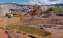 Operação de minério de ferro da Cedro Mineração em MG