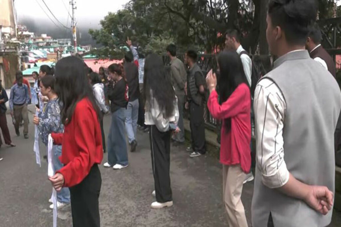 "If timely action was taken, our sister would be alive": ABVP protests in Shimla demanding justice for Odisha student