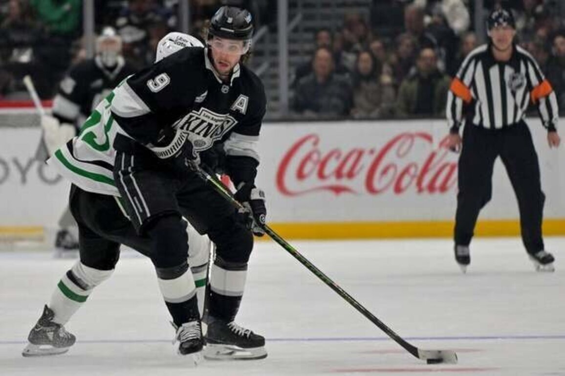 Kings, Ducks close in standings as they open home-and-home set
