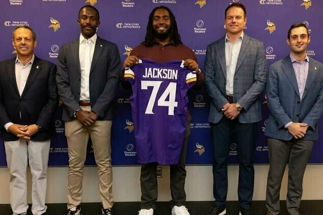 Donovan Jackson Relishes 1st Day on Job with Vikings