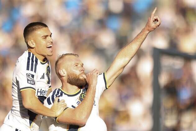 Seeking consistency, Galaxy out to keep Sporting KC winless
